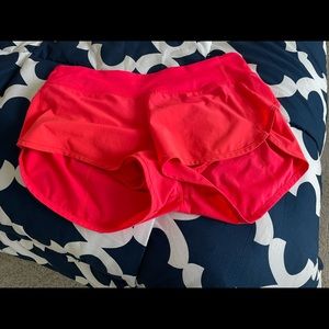 Lululemon Speed Up Shorts 2.5”